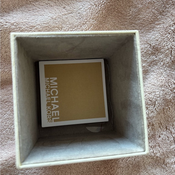 Michael Kors watch - Picture 4 of 5